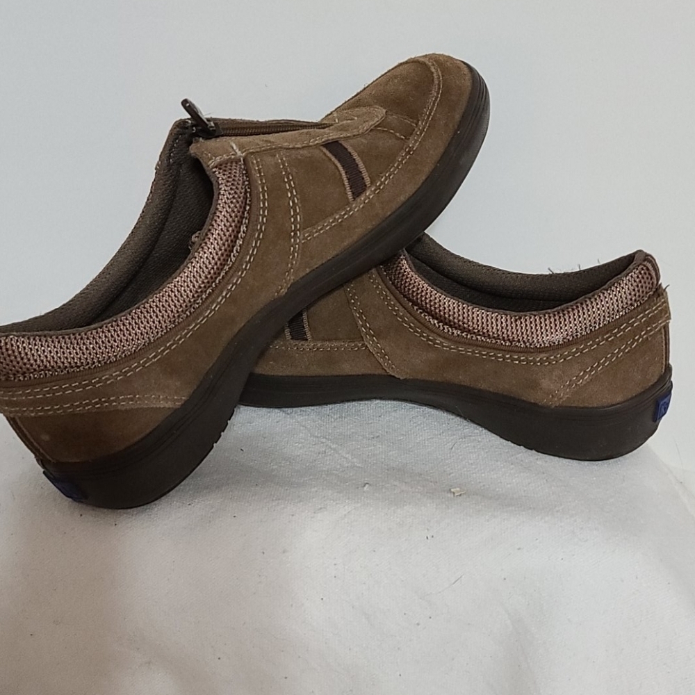 Keds suede feel zip up shoes size 7